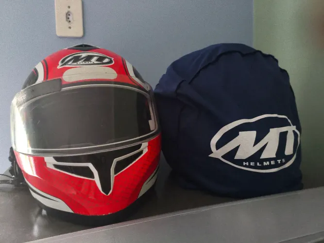 Capacetes moto