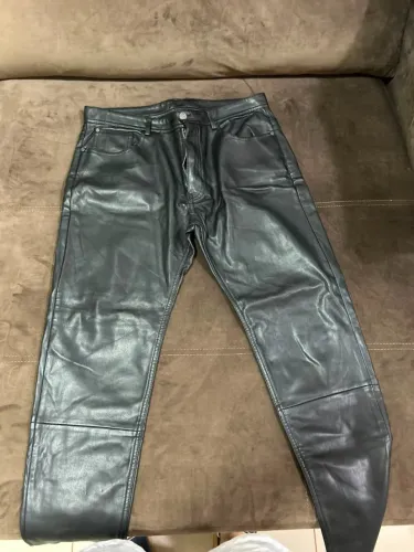 Calça Couro Sintético Poliuretano ZARA 42