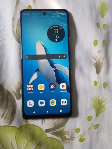 Moto g200