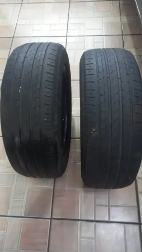 Pneus Pirelli Cinturato P7 KIT 2 unidades 195/55 R15 85h meia vida usados.