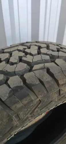 4 Pneus AT 245/70r17