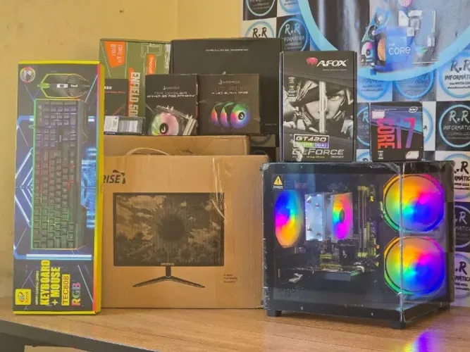 PC Gamer Intel Core i7, Monitor 20" Novo Zero