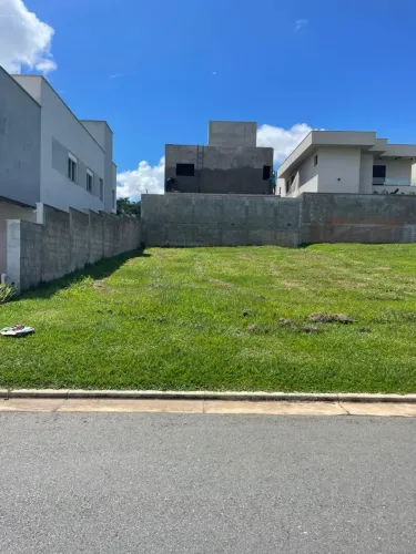 Lote para venda tem 300 metros quadrados em Jardins Barcelona - Senador Canedo - GO