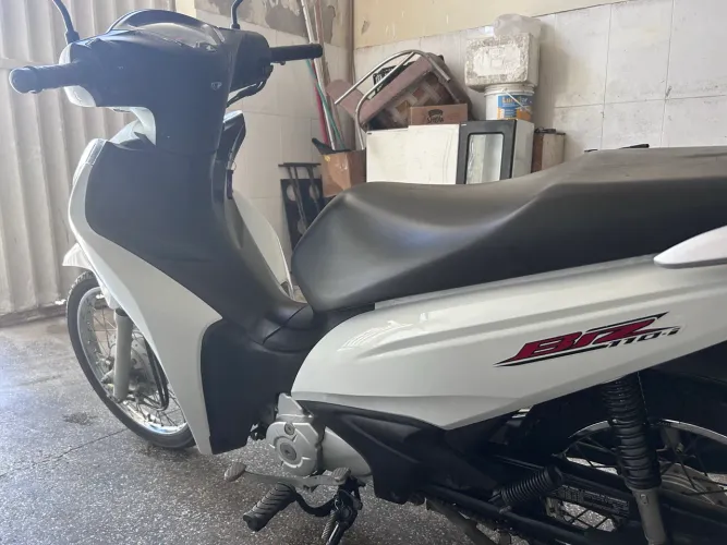 Moto Biz