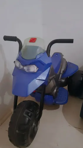 Moto elétrica infantil 