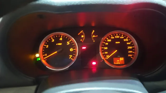 Painel de instrumentos Renault Symbol