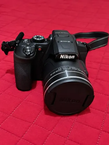 Nikon COOLPIX B700 Superzoom 60x