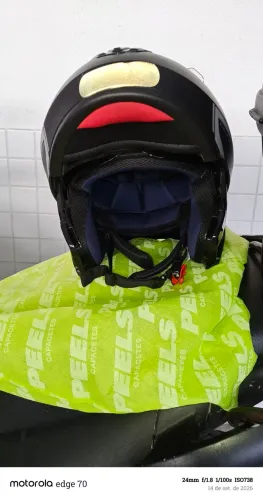 Vendo capacete articulado 