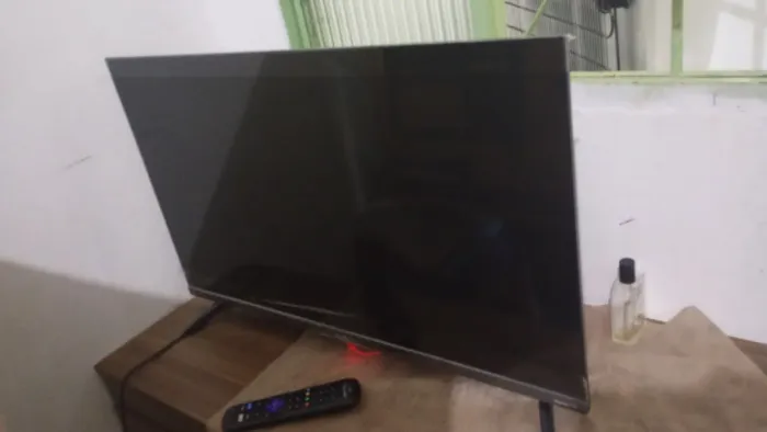 Smartv Britânia 32 2meses de comprada