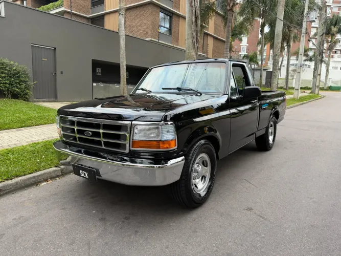 Ford F-1000 Lightning/ Super 4.9i 1997
