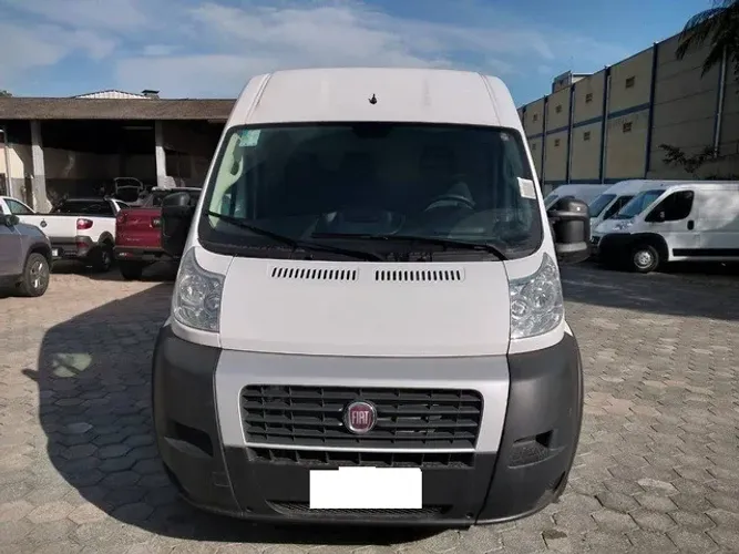 FIAT DUCATO FURGÃO MAXI CARGO - 2018