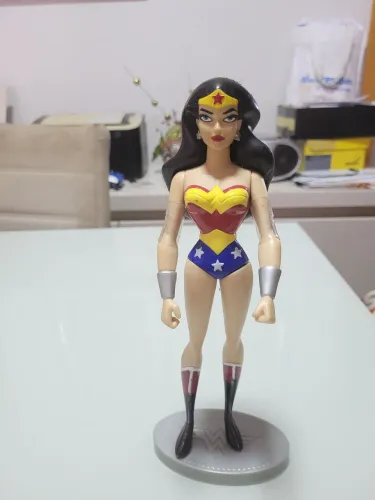 Boneca mulher maravilha, para colecionadores.