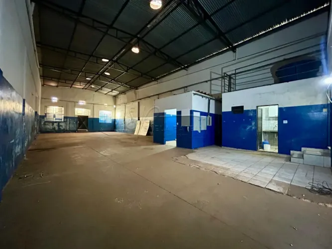 Galpão comercial de 320m² com mezanino para locação - Jardim Anhanguera