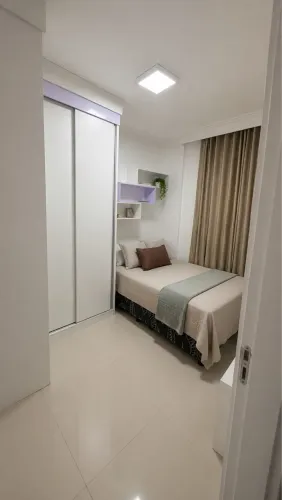 Alugo quarto