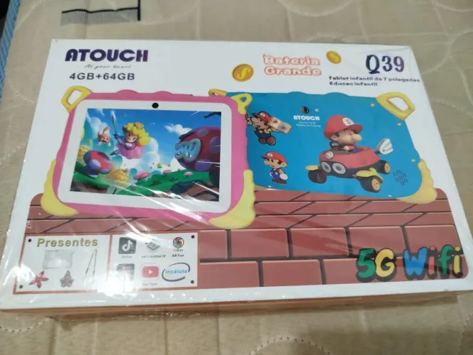 Troco tablet infantil ou adulto novo na caixa  por action figures de personagens