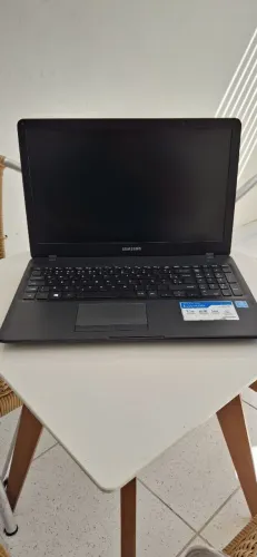 Vendo notebook Samsung Essentials
