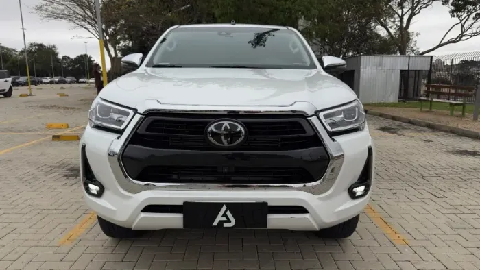 Toyota Hilux CD SRX 4X4 2.8 TDI 16V Diesel Aut. 2024