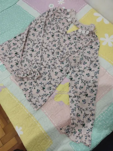 Blusas femininas diversas P/M