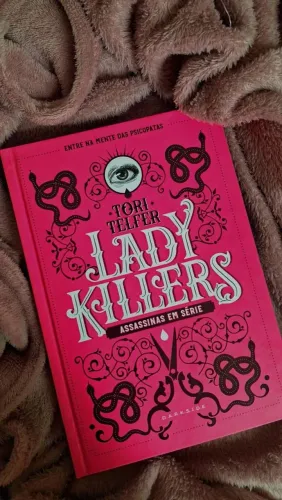 Livro Lady Killers Darkside (capa dura)