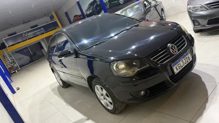 Volkswagen Polo Sed. Comfort. 1.6 MI Tot. Flex 8V 2010