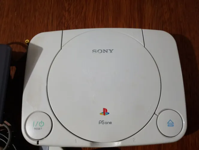 PLAYSTATION PSONE