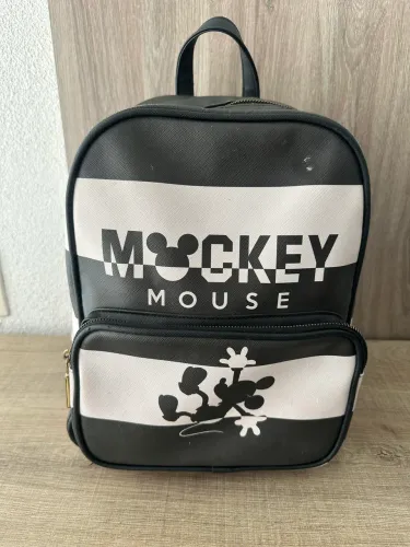 Mochila Oficial Disney Mickey Mouse Preto e Branco Seminova Campinas-sp