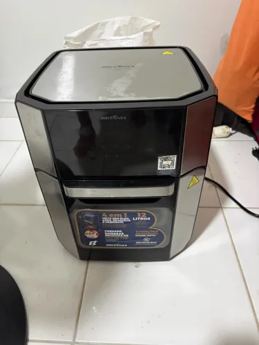 vendo air fyer com defeito 12L britania