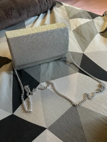 Bolsa de ombro brilhante