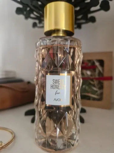 Sweet Honesty Eau de Parfum