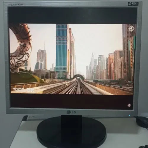 Monitor LG flatron