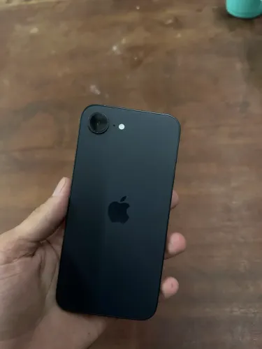 iPhone 16E