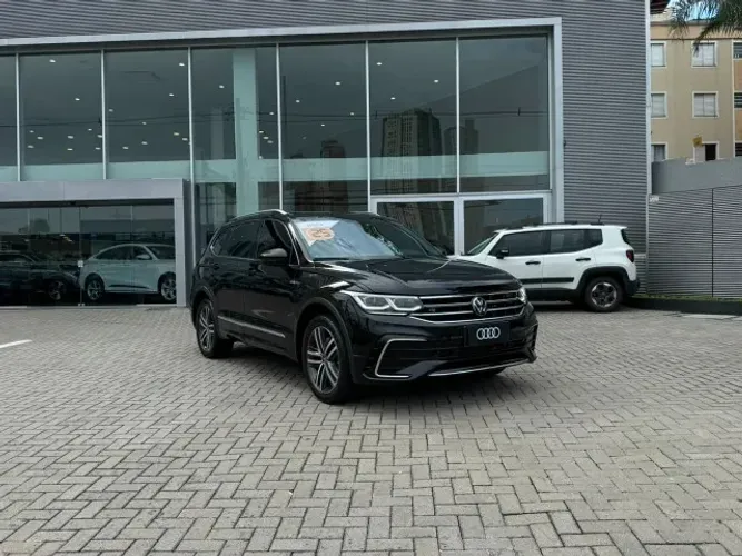 Volkswagen Tiguan Allspac R-line 300 TSI 2.0 2025