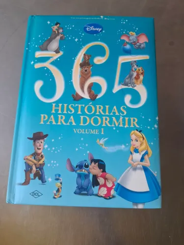 Livro infantil 365 dias Disney.
