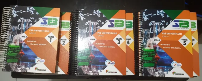 Livros pré vestibular FB