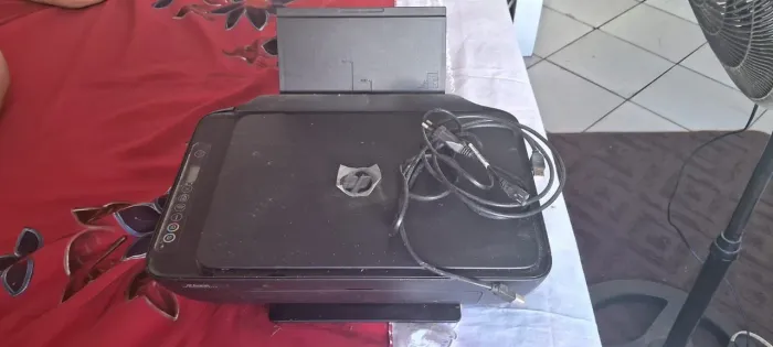 HP Deskjet ink advantage 2700