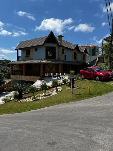Casa no Condomínio Aruã Ecopark - A venda