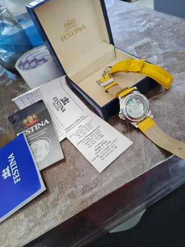 Relógio festina completo automático 1200$ pra hoje upupup barato