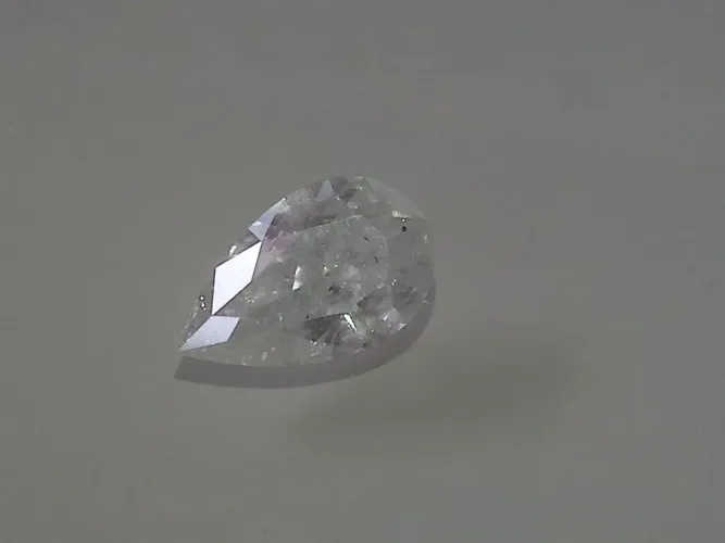 Diamante com certificado internacional