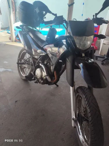 Vendo xtz estilo montard .