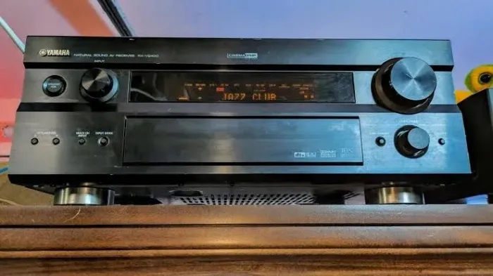 Receiver raríssimo no Brasil Yamaha RX-V2400