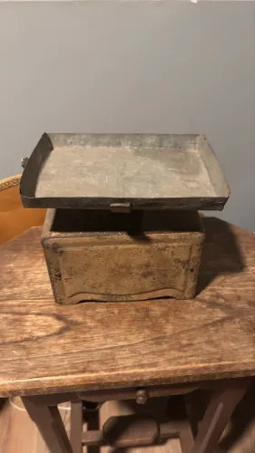 Balança Comercial Antiga em Ferro - Estilo Industrial / Farmhouse