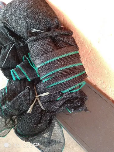 Vendo sombrite 50 por cento, só usei dois meses 