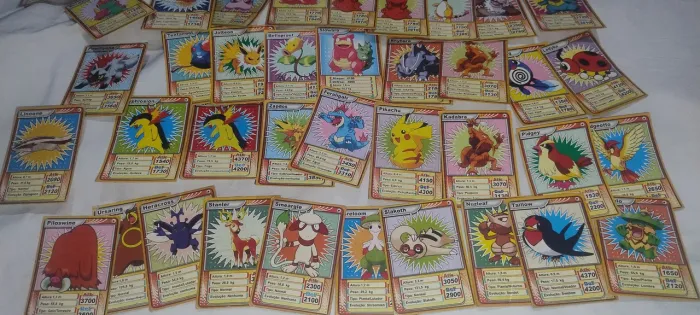 Lote 52 Mini Cards Pokémon antigo Raros 