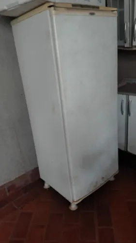 Vendo freezer vertical - Consul