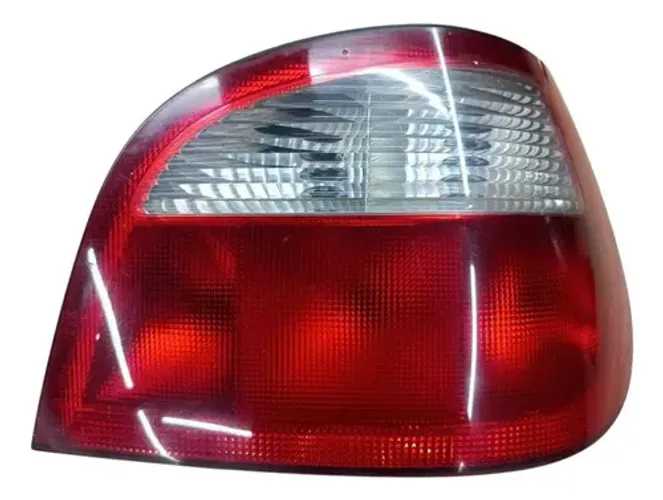 Lanterna Megane Hatch 1999 2000 2001 Traseira Direita Direito/passageiro Vermelho