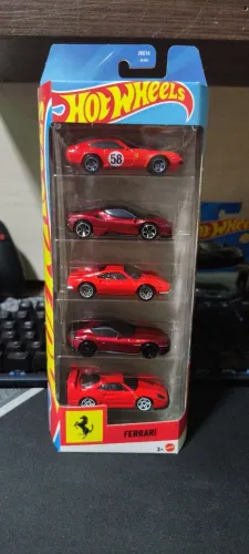 Pack de carrinhos Hotwheels edição especial FERRARI