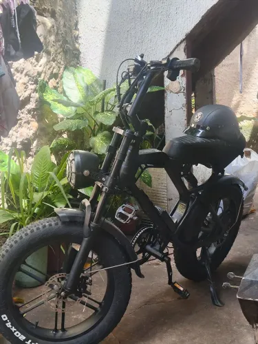 Bike elétrica V20. 6 mês de uso