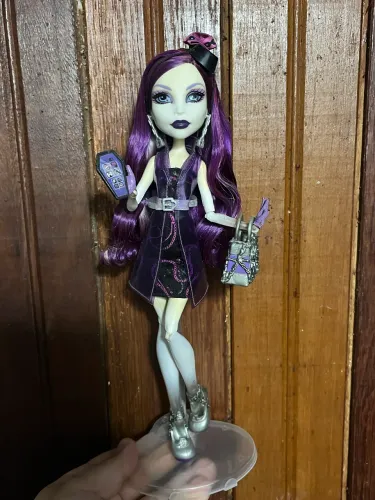 Monster High Spectra Ghouls night out 