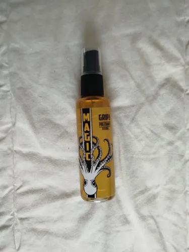 Spray para aderência de raquetes
