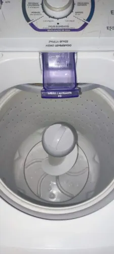 Vende-se máquina de lavar em perfeitas condições 